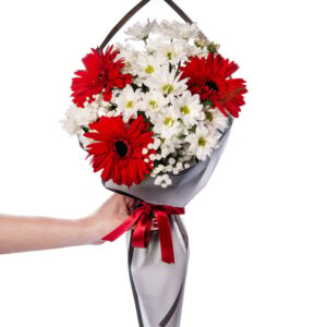 3 Gerbera Ve Papatyalar
