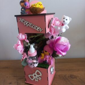 Dikey Hoşgeldin Bebek Aranjmanı Pembe